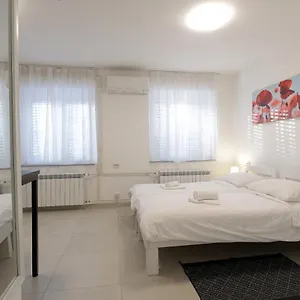 Budget , Rijeka Chorwacja